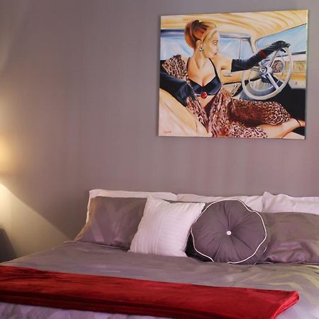 Lux Rooms Wallace Chambre photo