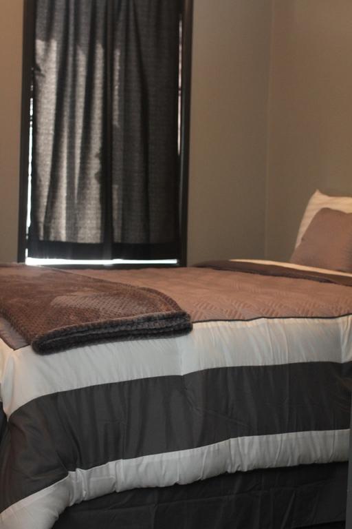 Lux Rooms Wallace Chambre photo